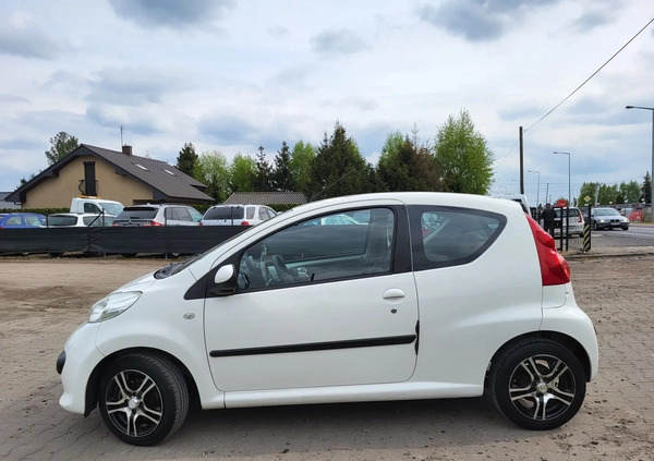 Peugeot 107 cena 7900 przebieg: 120000, rok produkcji 2008 z Terespol małe 211